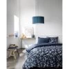 TODAY Parure De Couette 220x240cm SUNSHINE Coton + 1 Drap Housse 140x190cm Coton + 1 Protege Matelas 140x190cm - Bleu Floral -Magasin De Meubles De Chambre À Coucher today parure de couette 220x240cm sunshine coton 1 drap housse 140x190cm coton 1 protege matelas 140x190cm bleu floral 3574641077235 661576