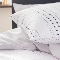 TODAY Parure De Lit SUNSHINE 5.44 - 2 Personnes - 220 X 240 Cm Coton - Imprimé Blanc Graphique TODAY -Magasin De Meubles De Chambre À Coucher today parure de lit sunshine 5 44 2 personnes 220 x 240 cm coton imprime blanc graphique today 3574641064532 1097889